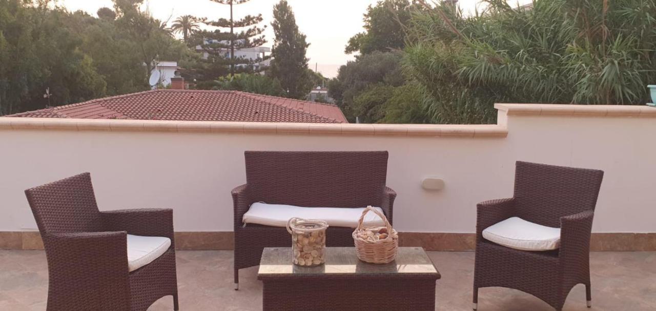 הוילה טראפטו Cala Marina Holidays מראה חיצוני תמונה