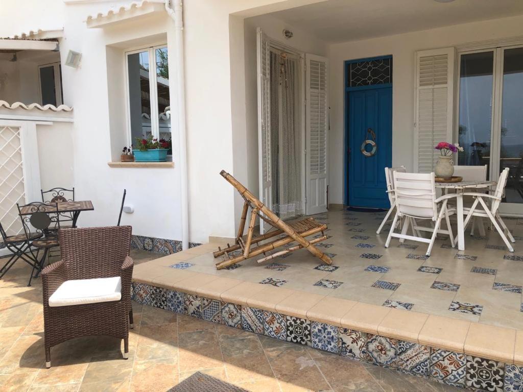הוילה טראפטו Cala Marina Holidays מראה חיצוני תמונה