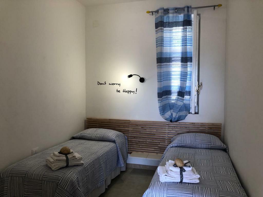 הוילה טראפטו Cala Marina Holidays מראה חיצוני תמונה
